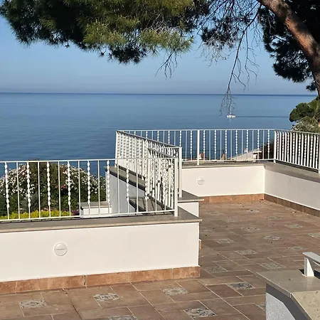 Modern Sea View Villa- Private Garden&beach Access * Scalea