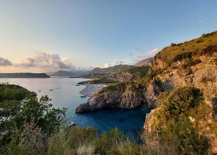 Modern Sea View Villa- Private Garden&beach Access Scalea