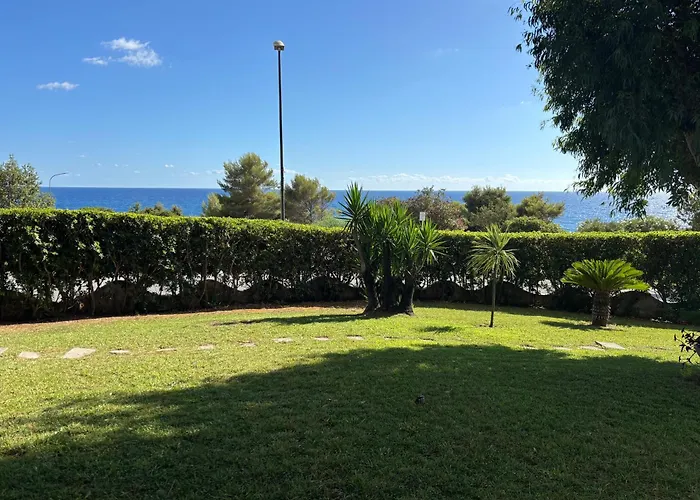 Villa Modern Sea View Villa- Private Garden&beach Access